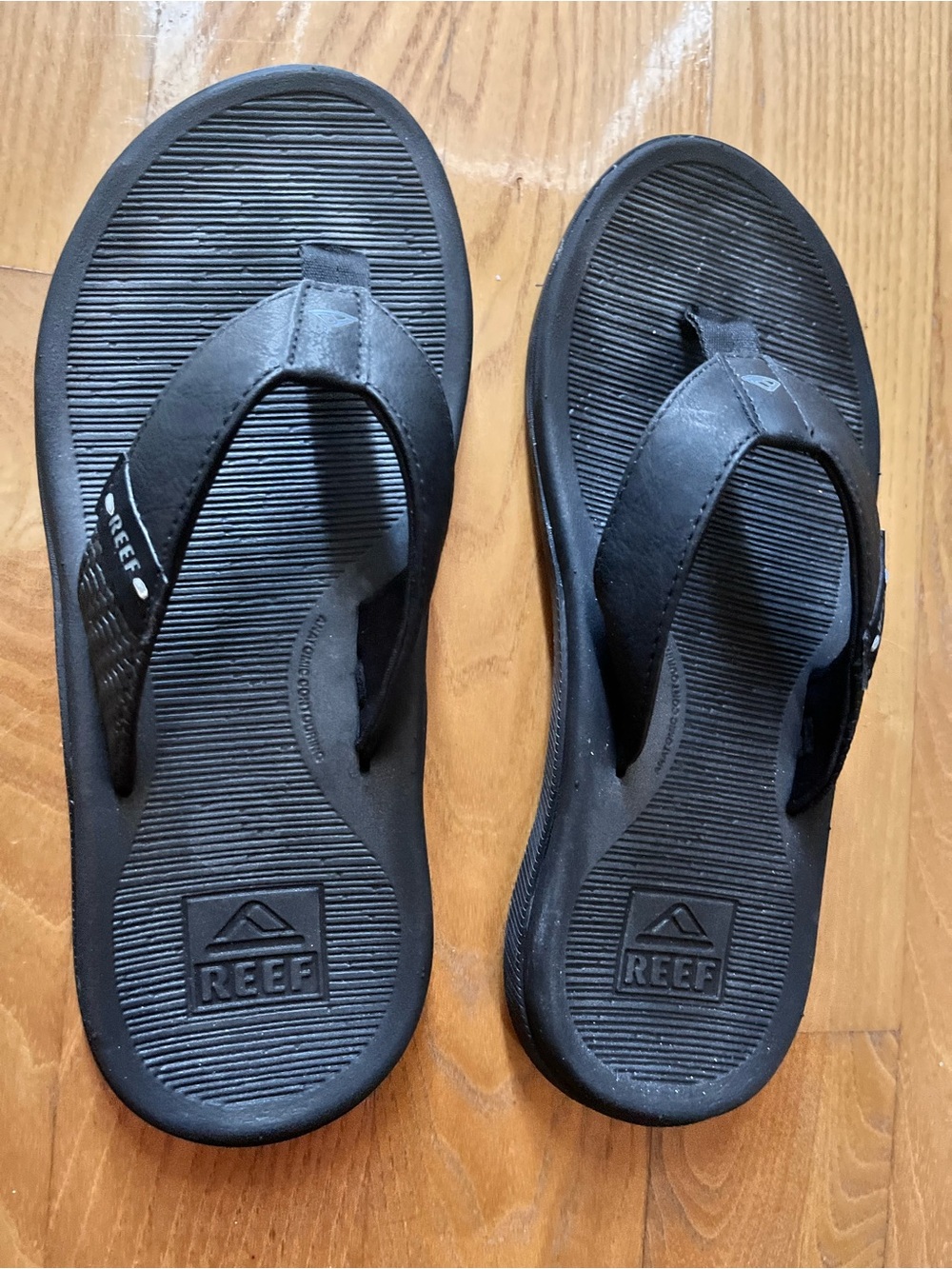 Reef Black Men's Comfort Flip Flops size 8